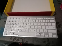 Brezzicna tipkovnica Bluetooth