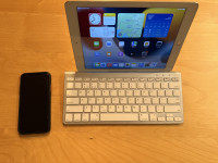 Omoton tipkovnica za iPad ali iPhone z zložljivim stojalom US