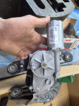 Motor za zadnji brisalec octavia mk4 karavan