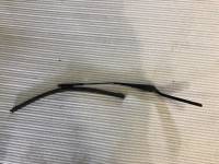serija 1 e87 leva roka brisalca BMW levi brisalec 7160009
