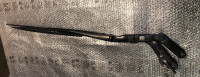 serija 7 e65 e66 desna roka brisalca BMW 4390506 desni brisalec