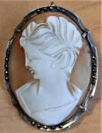 Antique Cameo - markiza broška