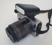 Canon EOS M + 18-55mm + torba + bliskavica - snema RAW video!!!