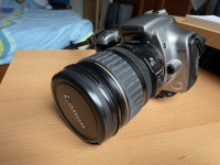 Digitalni fotoaparat Canon 300D