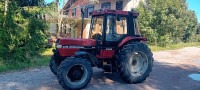 Traktor Case 895 XL, letnik 1992