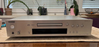 ONKYO cd player C-7030