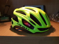 Čelada ATRAKTIVNA za koledarjenje