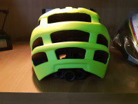 Čelada ČRNA | atraktivna | udobna | zračna | varna