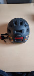 Kolesarska čelada bikemate pro.z led lučko,velikost XL
