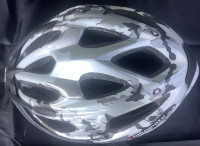 Kolesarska čelada BIKEMATE, vojaški vzorec, 49-54cm