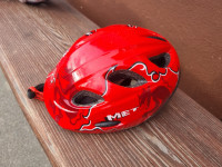 Otroška čelada MET