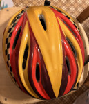 Otroška kolesarska čelada “dirka” rumeno rdeča - 54-60 cm