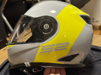 Čelada Schuberth S2