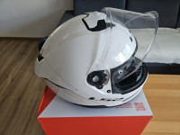 Ženska motoristična čelada