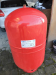 Raztezna posoda 150l