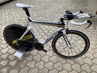 KRONOMETER KOLO/ KOLO ZA KRONOMETER SCOTT KARBONSKO KOLO 1500€