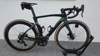 PINARELLO DOGMA F DB 
(DISC BRAKE) LIMITED EDITION 
(Št. 178/250)
