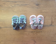 Otroški čevlji št. 19 (bosonogi)