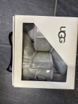 UGG čevlje model Jesse Bow II Metallic