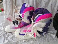 ŽENSKI TEKAŠKI ČEVLJI 40 Alpina NERABLJENI