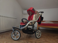 PRODAM KAKOVOSTEN VOZIČEK 3 V 1 KOT NOV TRIO S3 TOP AUTOFIX