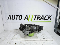 Vw Audi 2.0 tdi oljna črpalka 03L103537