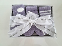 Little Giraffe nogavičke v vijolični barvi - darilno pakiranje 6 parov