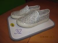 Dekliški čevlji št. 32 - Ciciban (CBN)