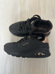 Kot nove skechers/KOT NOVI
