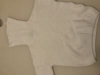 Pulover z ovratnikom  bele barve iz Reserved- številka: 152cm
