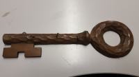 lesen ključ za obešanje ključev