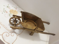 30cm velika in težka samokolnica iz mesinga( medenina)