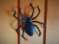 Majhen ročno kovan pajek (nasekan)