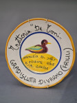Dekorativen krožnik s poslikavo račke