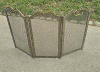 Starinska medeninasta kaminska pregrada Š 76cm V 50cm V odličnem stanj