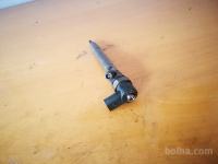 Mercedes E w210 C w203 šoba injektor injektorji 270 220