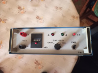 Polnilec baterij NiCd