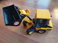 Bruder nakladač Caterpillar