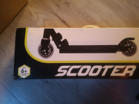 NOV otroški skiro! Scooter, zložljiv. Zelo ugodno!