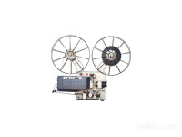 PRENOSNI KINO FILMSKI PROJEKTOR FORMATA 35mm.