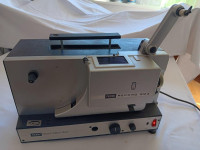 Projektor za filme SUPER 8, brez tona, prodam