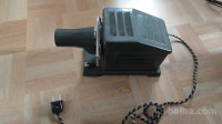 STAREJŠI DIAPROJEKTOR