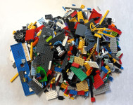Prodam različne Lego kocke iz setov Lego Technic - 1,25 kg kock