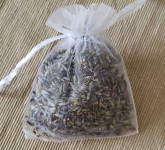 Dišeči posušeni cvetovi Sivke (Lavande) v vrečki