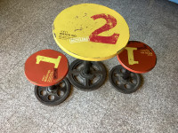 Otroška / dekoracijska  / čajna mizica