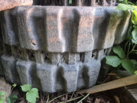gosenica za bagra - poškodovana