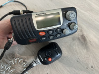 VHF GMDSS postaja Raymarine Ray54E