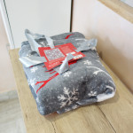 NOVO - ( 2x ) Odeja BOŽIČNA ODEJA - ( Praznična odeja )