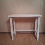 Okrasna mizica za odlaganje stvari.xD77xŠ37cm.V69cm.