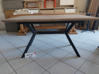 OUTLET: Raztegljiva jedilna miza 140–180 cm (Temni hrast) – SAMO 160€
